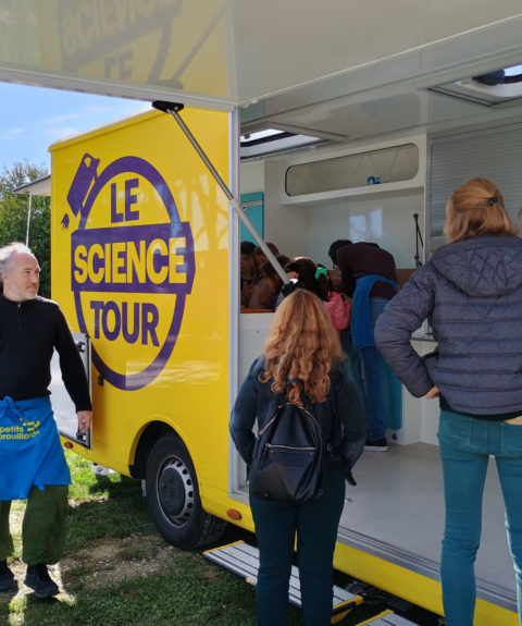 Animer un camion-laboratoire en zones rurales pour sensibiliser aux enjeux climatiques