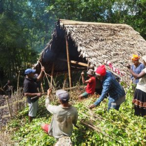 Encourager la production durable d’huiles essentielles pour réduire la déforestation en Océan Indien